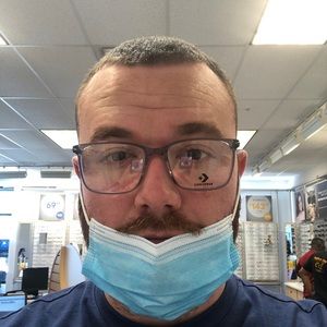 Meet your Posher, Thomas